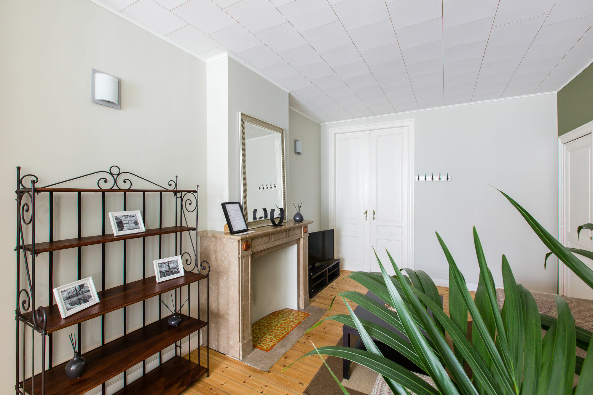 Urban Eu Aparthotel